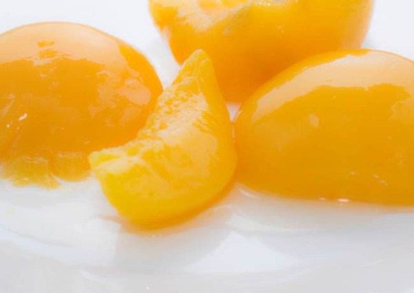 péitseoga stánaithe dessert.jpg canned peaches dessert.jpg